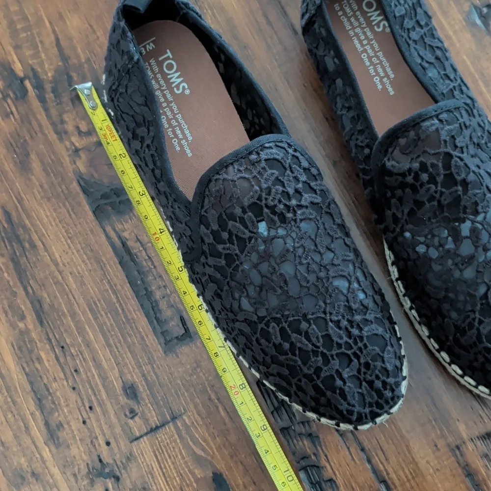 TOMS Black Lace Espadrille Rope Flats Size W8 NEW - Picture 9 of 12